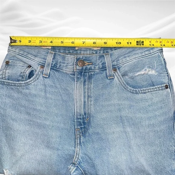 Levi’s Baggy Dad Distressed Jeans, size 25=27X29.5 Rips Frayed hem‎ Midrise - Picture 6 of 10